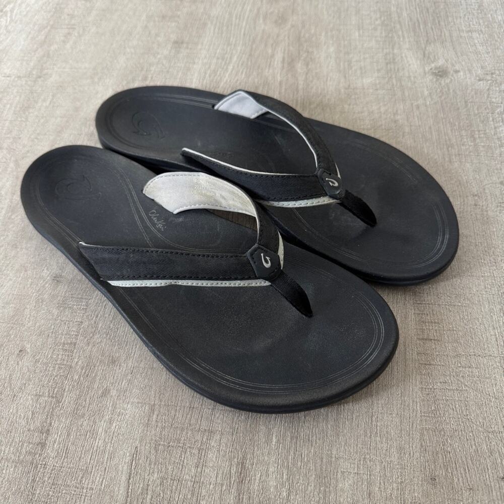 Olukai Black and Gray Flip Flops Size 8